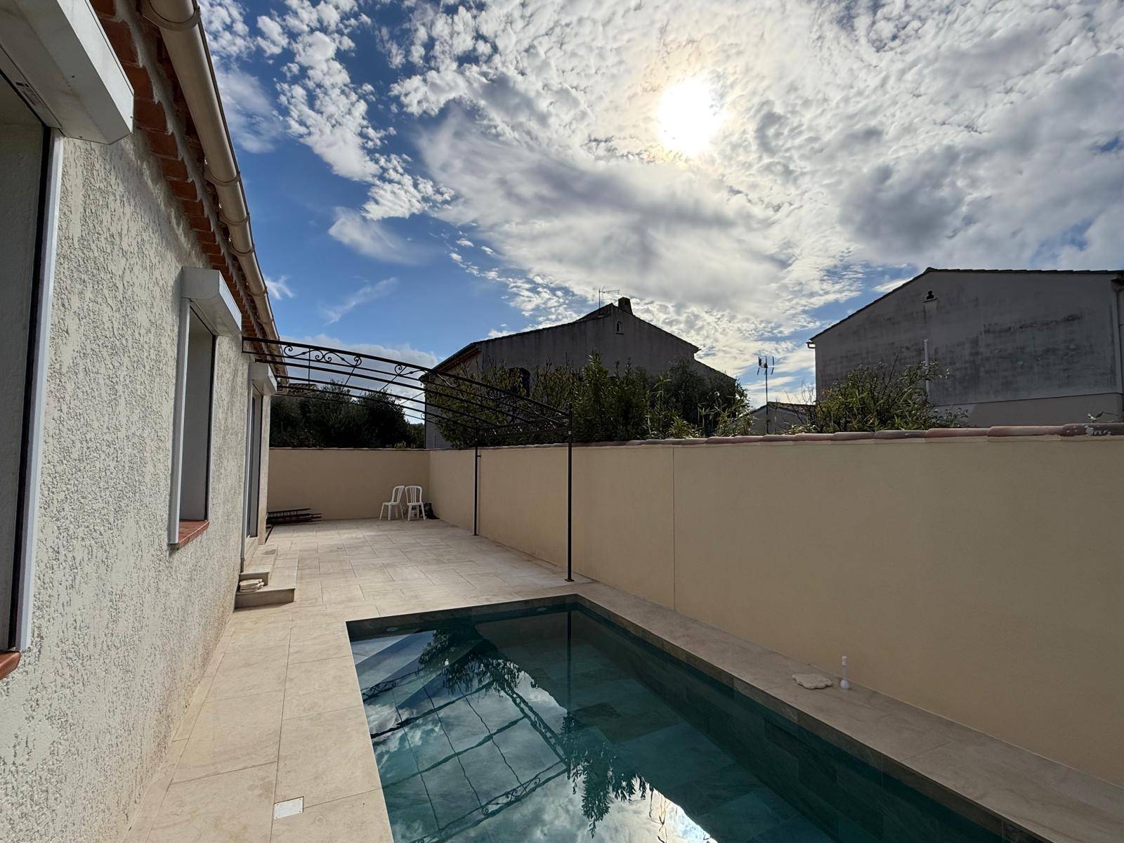 Mise en service d’une piscine en béton carrelé au Pradet