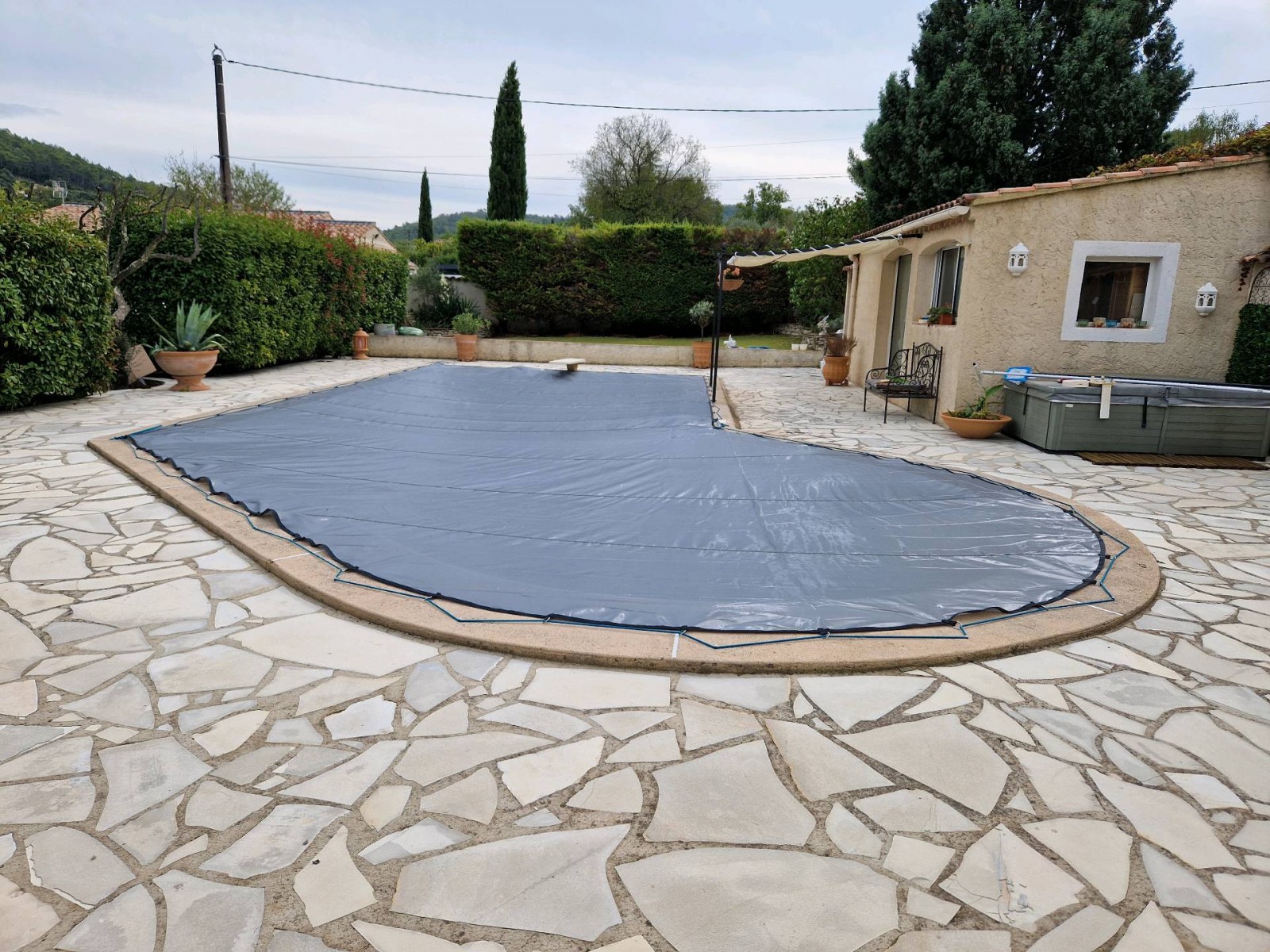 Hiverner vos piscines à Saint Tropez.