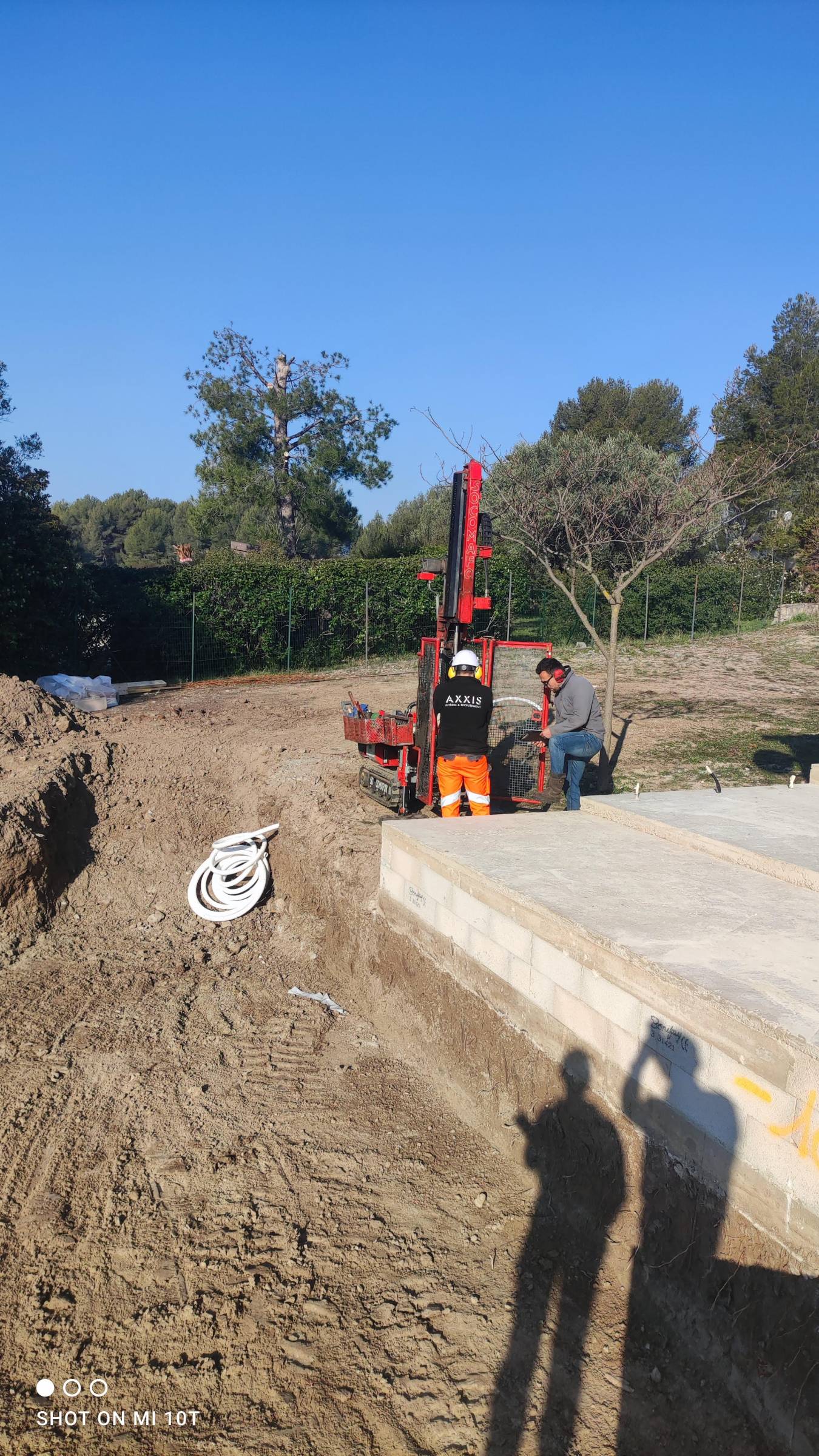En cours : Construction piscine maçonnée fond plat au Beausset 83