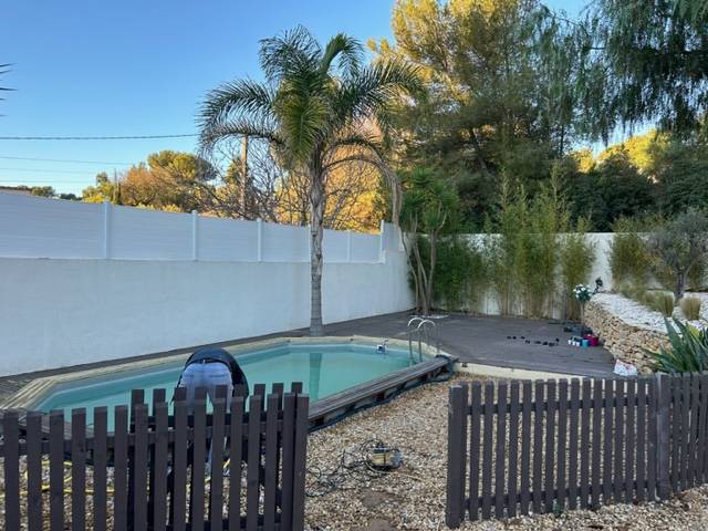 Ancienne piscine en bois à La Seyne-sur-Mer