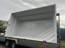 Pose d'une piscines en coque Alliance piscines à Mandelieu la Napoule