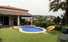 Pose d'une piscines en coque Alliance piscines à Mandelieu la Napoule