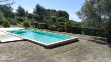 Chantier de construction de piscine béton terminé au beausset près de Toulon