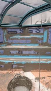 Préparation du fond pour carreler une piscine à Nice